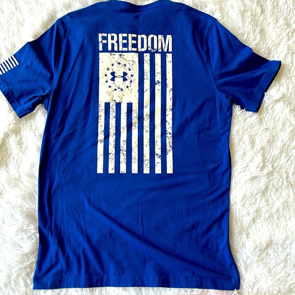 Men’s under Armour tshirt